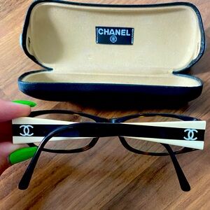 Chanel sunglasses, black & white and tortoise, with prescription. With case.